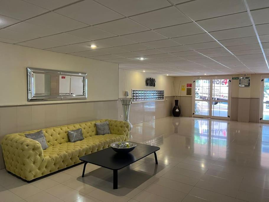 33 Pleasures Del Duque Apartment 阿德耶 外观 照片