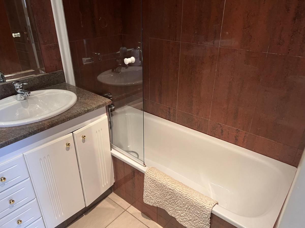 33 Pleasures Del Duque Apartment 阿德耶 外观 照片